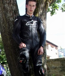 Bikers in boots and leather 5ff8834c09f46.jpg