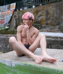 Sexy guys and feet 5ffe108e4481d.jpg
