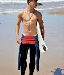 Handsome beauties 5fff9c18c5df7.jpg