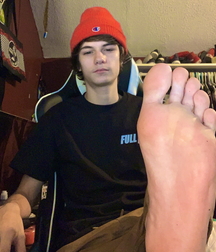 Boyfeet and Master boys 6005ac14c783f.jpg