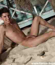 Very hot artist 6005f39f83827.jpg