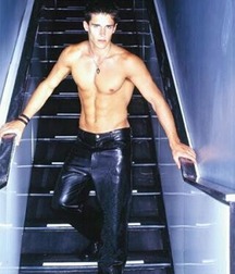 Loving leather cloth 600b80cb1d79b.jpg