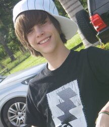 Cute EMOs 600c3883d54b6.jpg