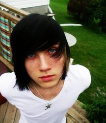 Cute EMOs 600c389586cfa.jpg
