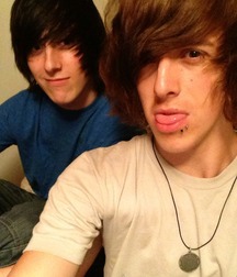 Cute EMOs 600c38a2c2518.jpg