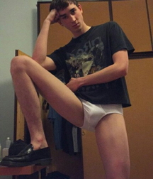 Gorgeous college boys 600f03bdc586c.jpg