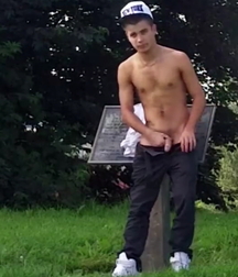 Gorgeous college boys 600f03c9f2e2f.jpg