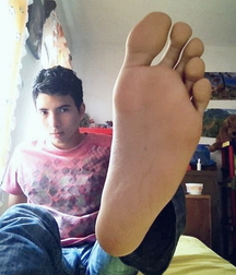 Boys and jocks feet 600f35a2d049b.jpg