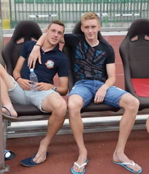 Barefoot hotties 2 60119a1bcf8ee.jpg