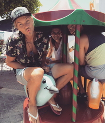 Guys wearing flops 60119b5a7ece1.jpg