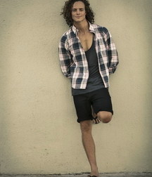 Guys wearing flops 60119c5c1ac1c.jpg