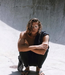 Guys wearing flops 60119c634ff93.jpg
