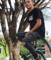 Converse boys 2 6011c3d4790bf.jpg