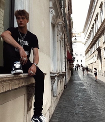Converse boys 2 6011c3e6b000b.jpg