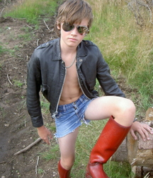 Riding in boots 601448c912eaa.jpg