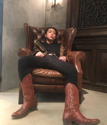 Boys in boots 4 6016fbe30e702.jpg