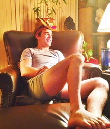 Twink feet needs a tongue gay tube 601dd2754bcae.jpg