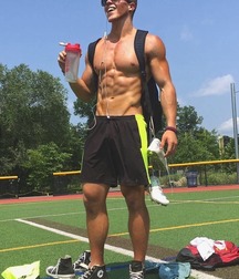 Beautiful young men 60202979c0c3c.jpg
