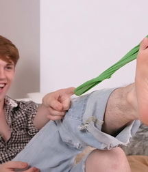 Barefoot teens and twinks 2 602146930eac1.jpg