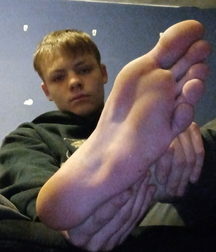 Master and kinky boys 602439d2d9144.jpg