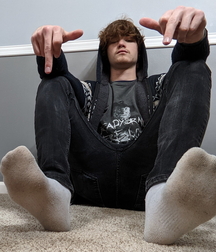 Master and kinky boys 602439f6a9864.jpg