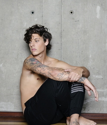 Sexy young men 602560f0b45dc.jpg