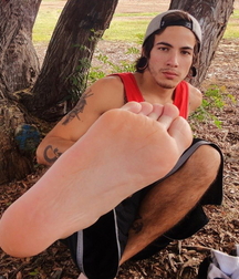 Studs smelly feet 602b20a1e91d0.jpg