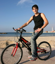 Boys and models 3 602d544507f37.jpg