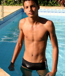 Boys and models 3 602d54945039b.jpg