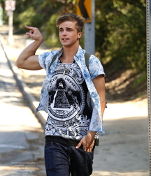 Twinks of SF 603687044e271.jpg