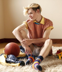 College studs 603847cc24691.jpg