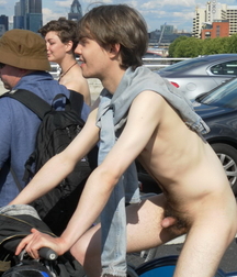 College studs 6038484ea95e8.jpg