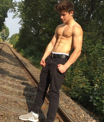 Eyecatching boys 603994483a774.jpg