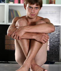 Boys and models 13 603d455adecce.jpg