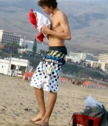 Amazing sports and beach boys 603e9aed52832.jpg