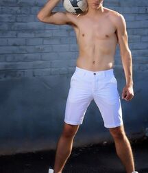 Amazing sports and beach boys 603e9aff33331.jpg