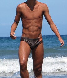 Amazing sports and beach boys 603e9b2a04565.jpg