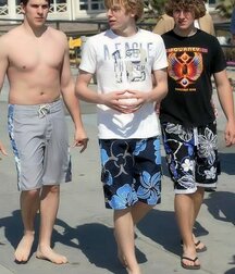 Addicted to boys feet 603ea44b7704e.jpg