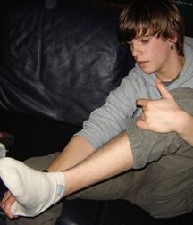 Addicted to boys feet 603ea44f46eb3.jpg