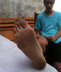 Boys fighter feet 603ffa264a222.jpg