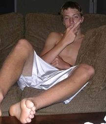 Boys fighter feet 603ffa4c8373b.jpg