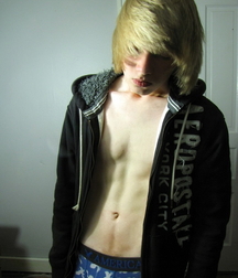 Gorgeous teen boys 604008fc80b8d.jpg