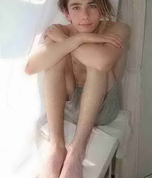 Boys and models 15 604169d21d077.jpg