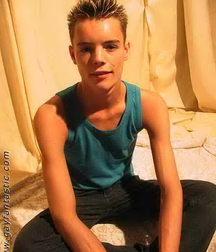 Boys and models 18 6043d1501e204.jpg
