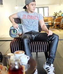 Leather cloth 60452b51f126b.jpg