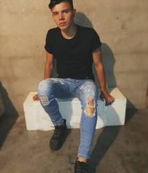 Skinny jeans 2 60452cdced8bf.jpg