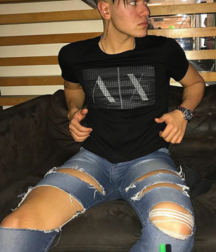 Skinny jeans 2 60452cfe0c3ea.png