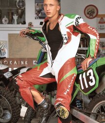 Motorbikers 6047882a5457a.jpg