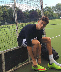 Cute soccer players 605353d1e6edd.jpg