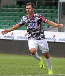 Cute soccer players 605353e284733.jpg